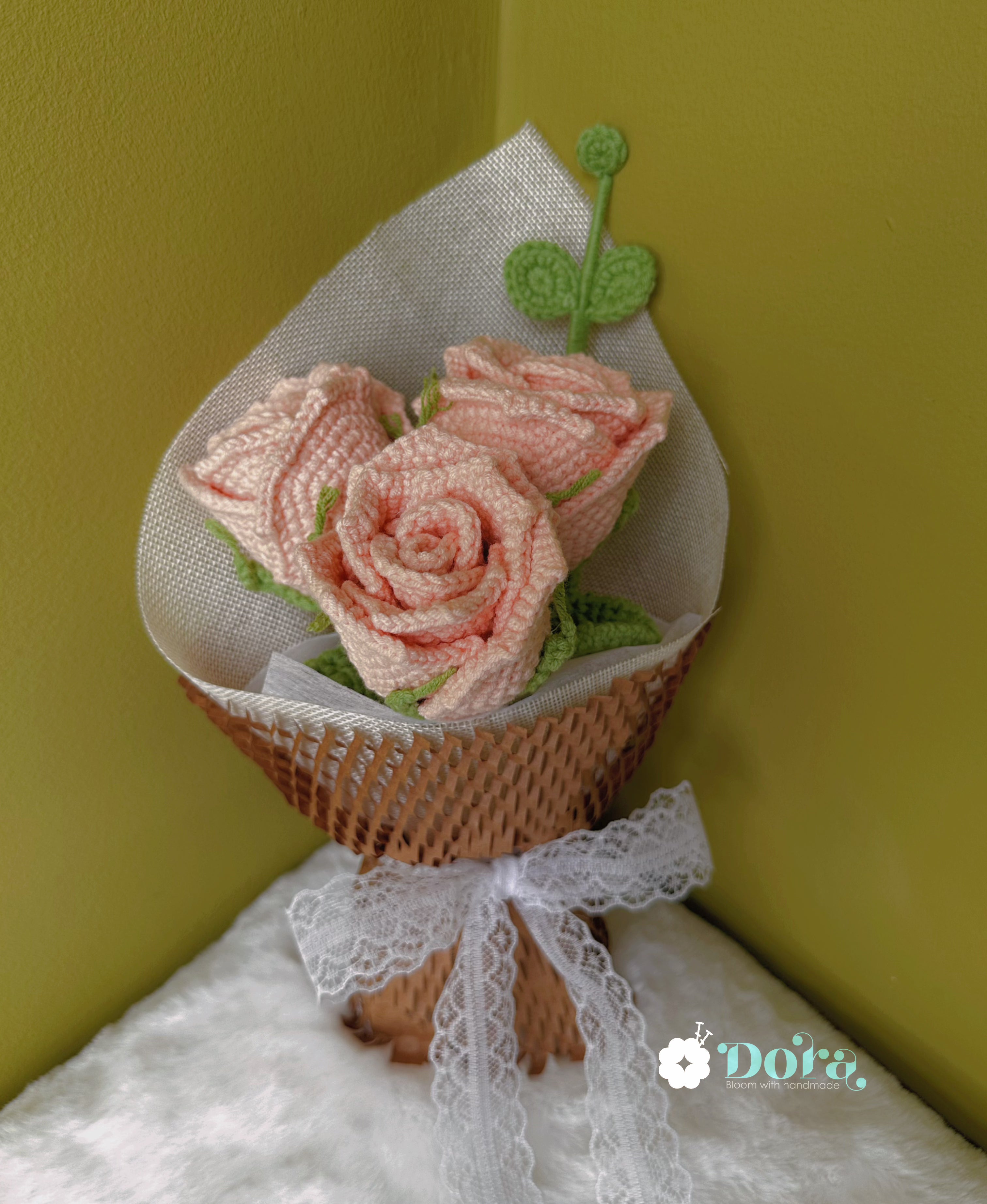 Handmade Crochet Pink Roses Bouquet, Gift for Her, Forever Flowers for Anniversary, Birthday, Mother's Day Gift