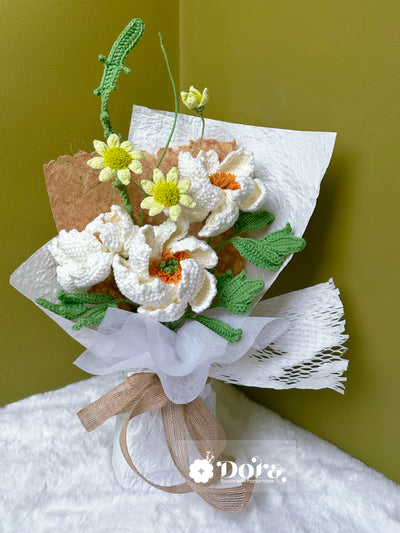 Hand Crocheted White Peonies bouquet. Floral Arrangement for Anniversary, Birthday, Mother's Day, Gift for her, Home decor