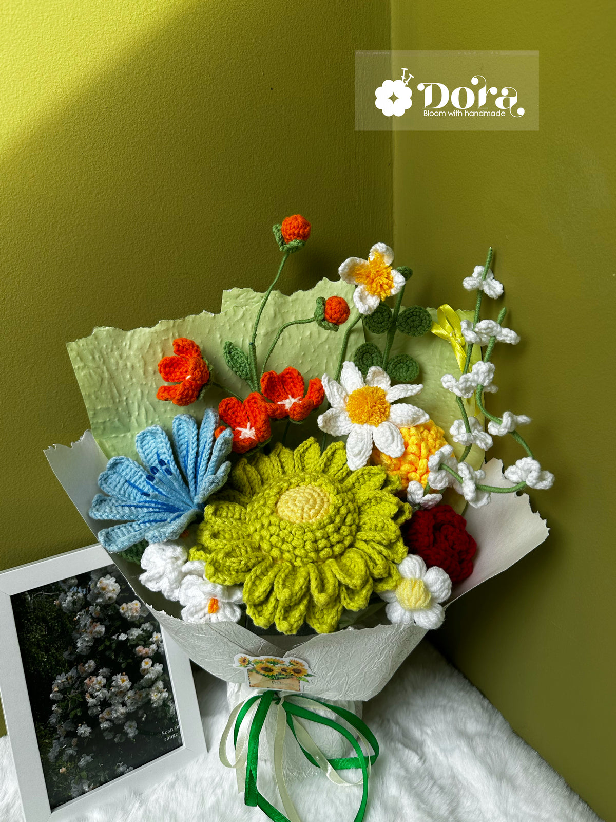 Crochet Flower Bouquet: Handmade Wildflowers, sunflower, Daisies, Green Tones , cottage garden style. Joyful gift for birthday, housewarming