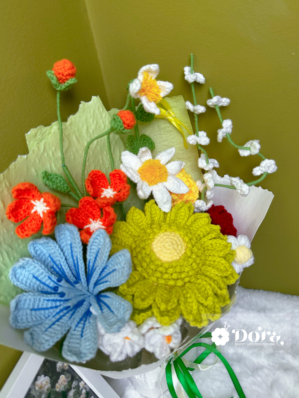 Crochet Flower Bouquet: Handmade Wildflowers, sunflower, Daisies, Green Tones , cottage garden style. Joyful gift for birthday, housewarming